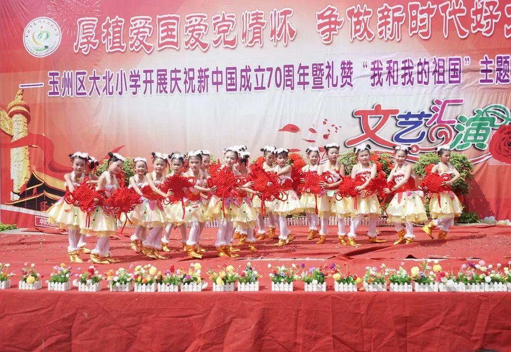20240129南安新闻-迎新春义写春联